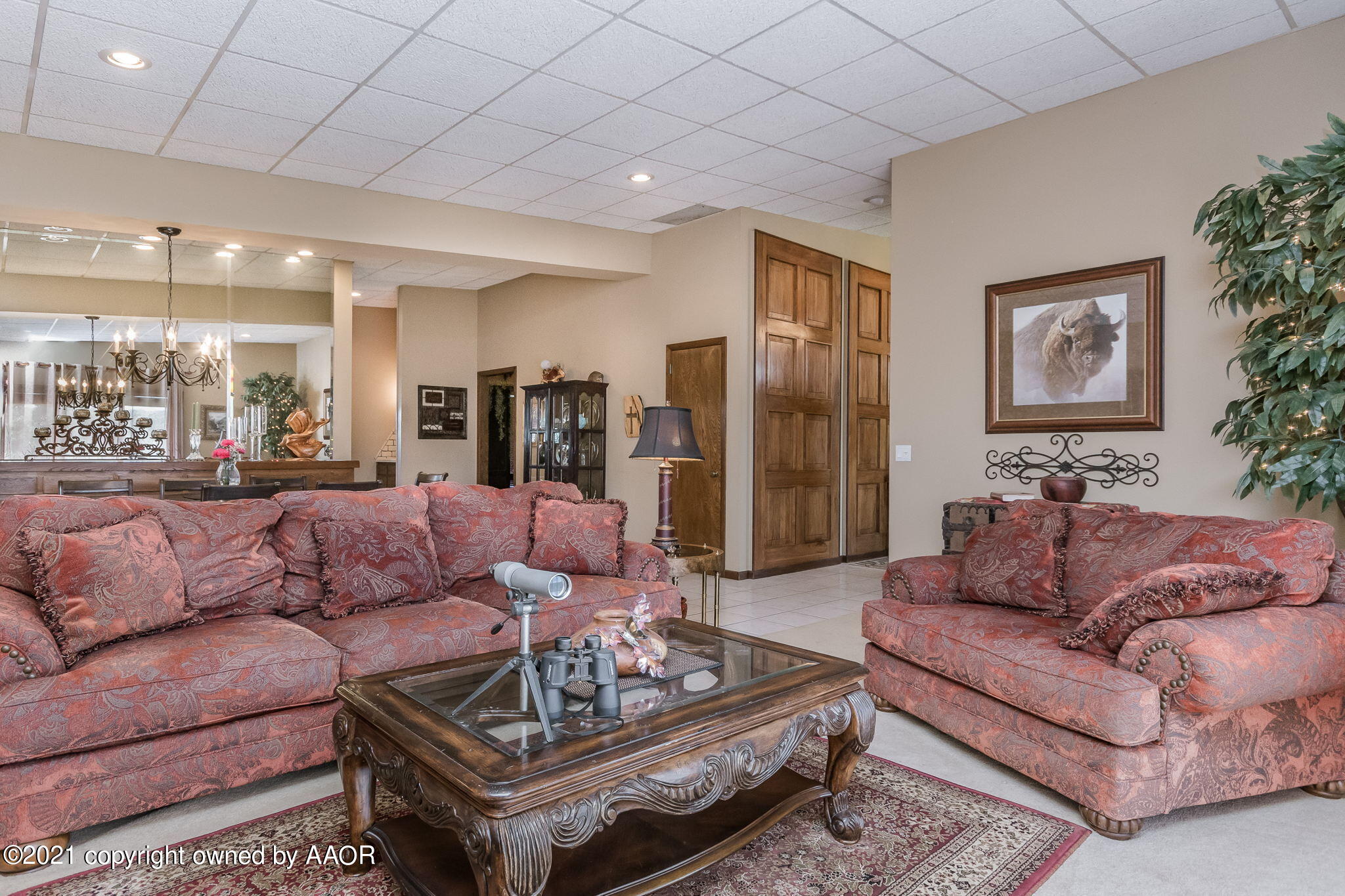 12200 West Country Club Road Canyon, TX 79015 - Photo 8 of 53 7-web-or-mls-Living Room-2