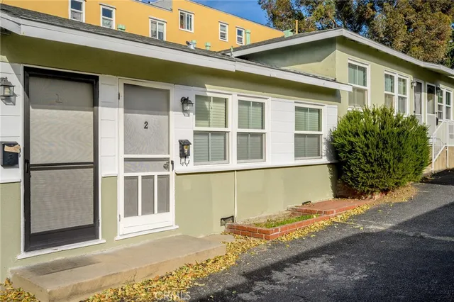 $1,850 | 10230 Silverton Avenue, Unit 2, Tujunga, CA 91042