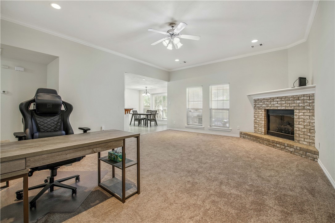 1453 Fincastle Loop College Station, TX 77845 - Photo 6 of 21