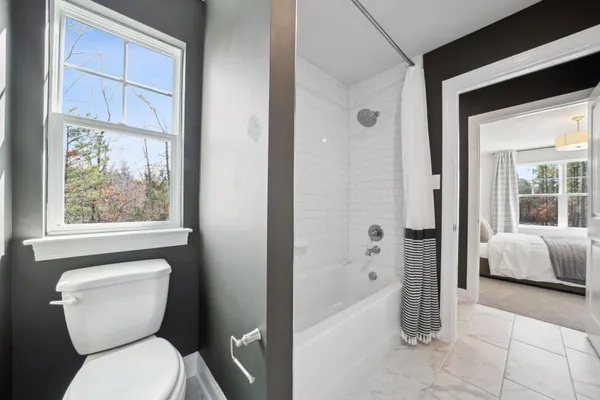 $599,990 | 18 Avonwoods Drive, Staunton, VA 24401