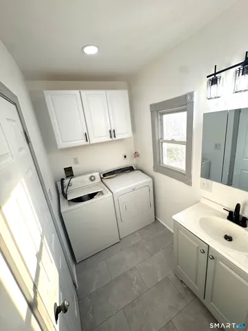 $3,200 | 329 Amsterdam Avenue, Bridgeport, CT 06606