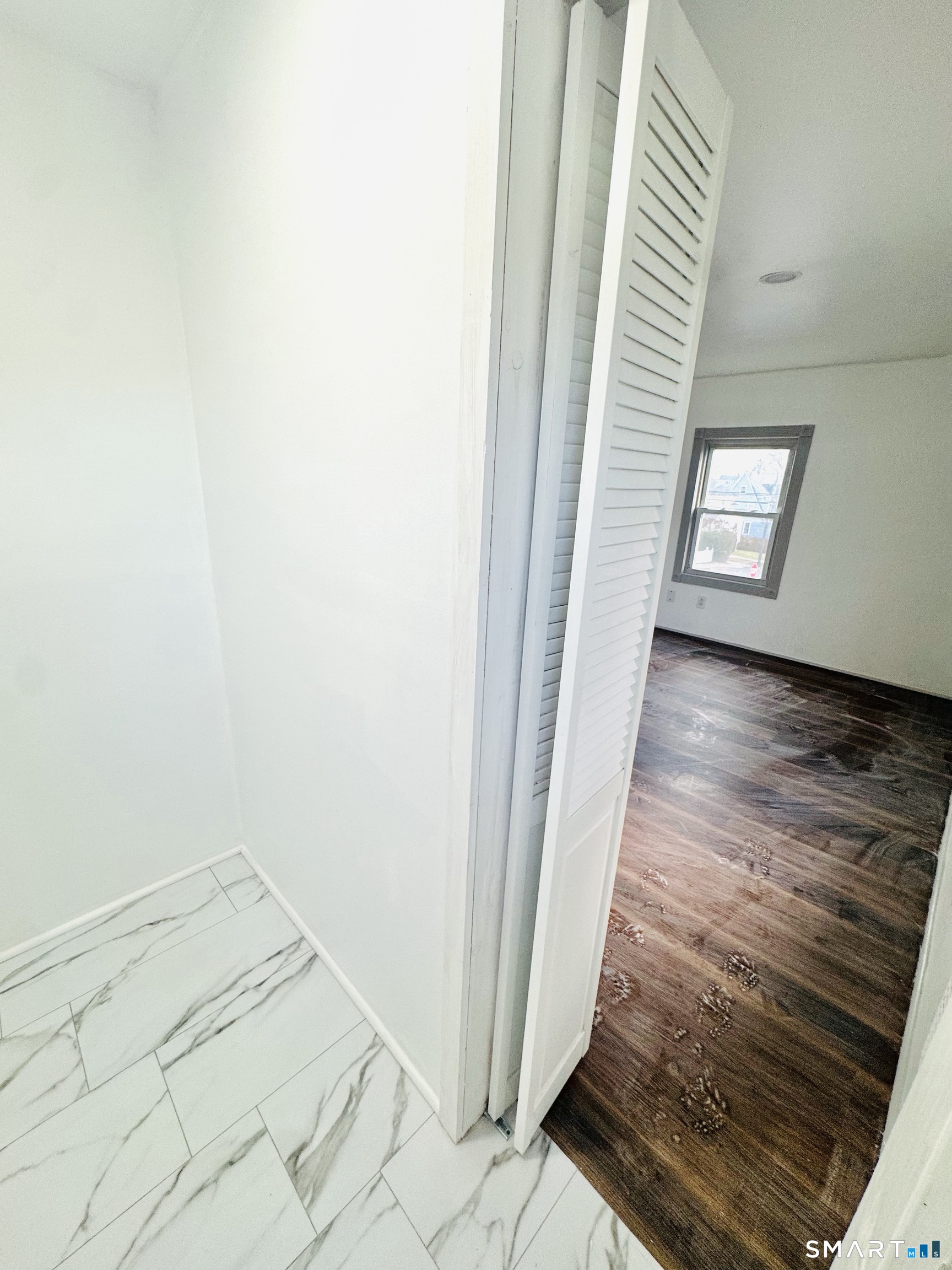 329 Amsterdam Avenue Bridgeport, CT 06606 - Photo 20 of 33