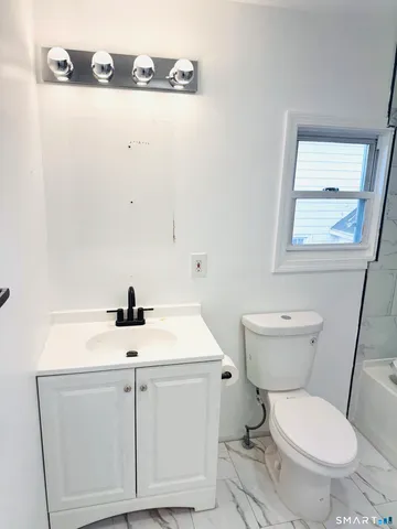 $3,200 | 329 Amsterdam Avenue, Bridgeport, CT 06606