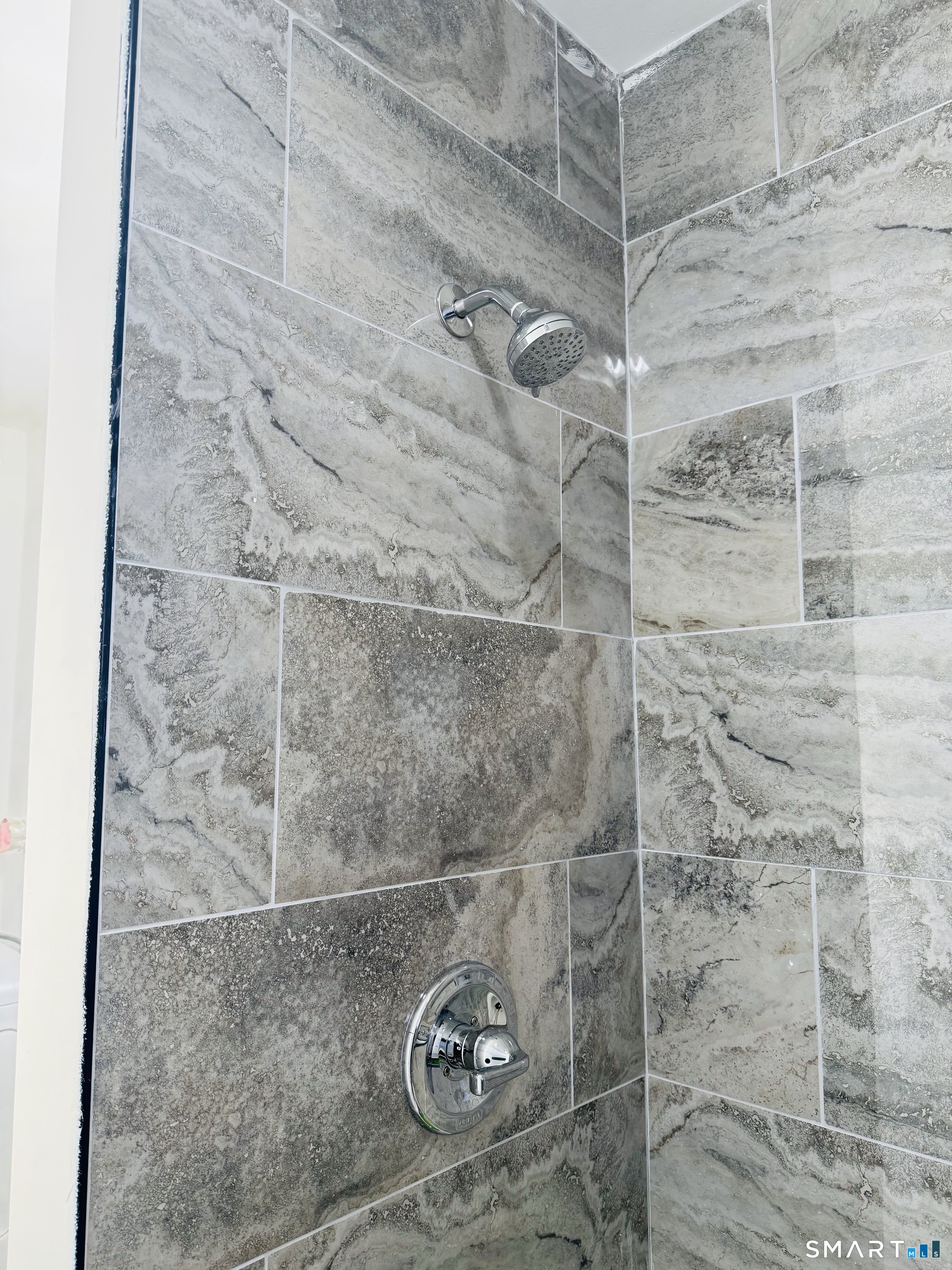 329 Amsterdam Avenue Bridgeport, CT 06606 - Photo 26 of 33