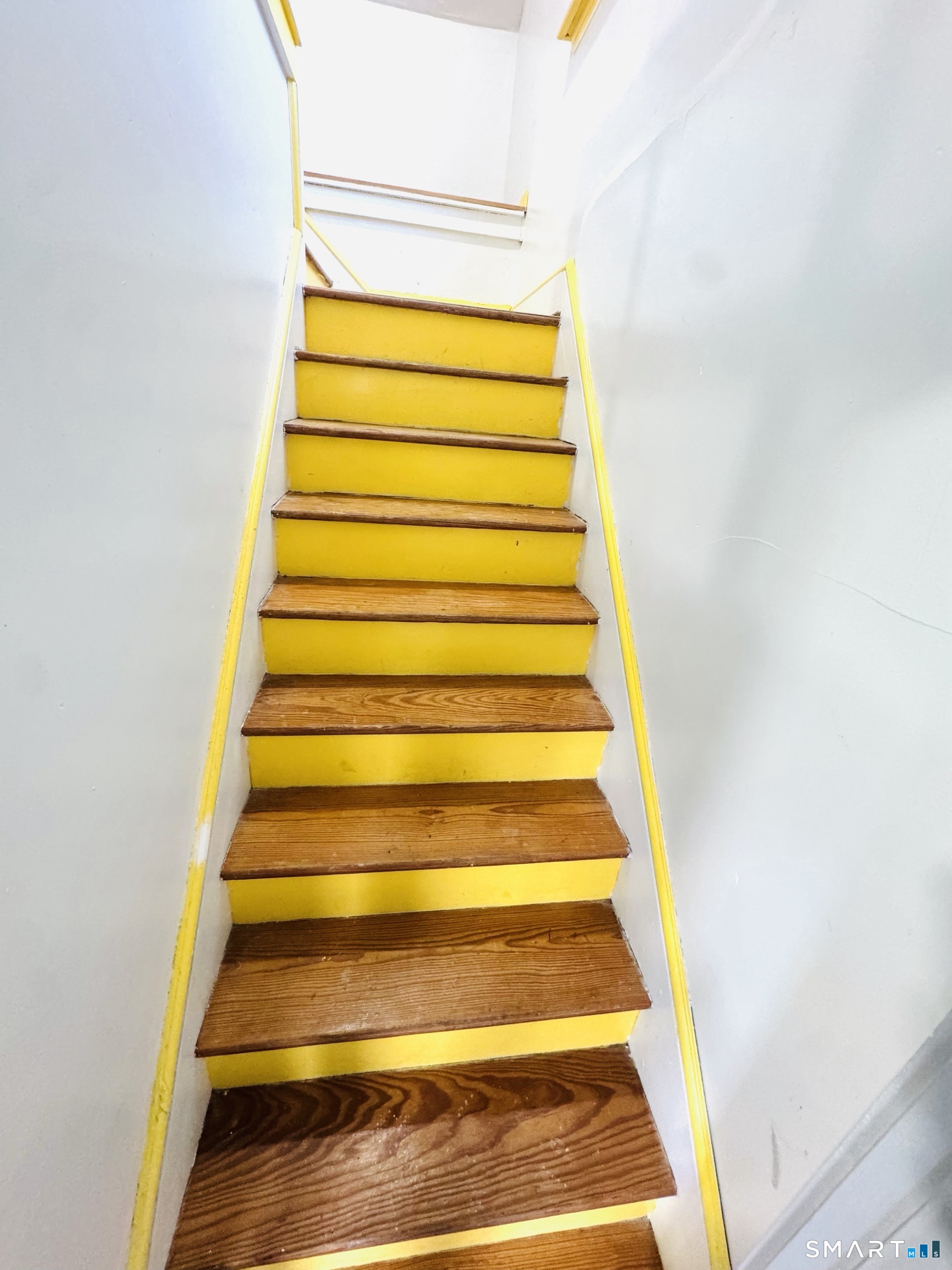 329 Amsterdam Avenue Bridgeport, CT 06606 - Photo 30 of 33