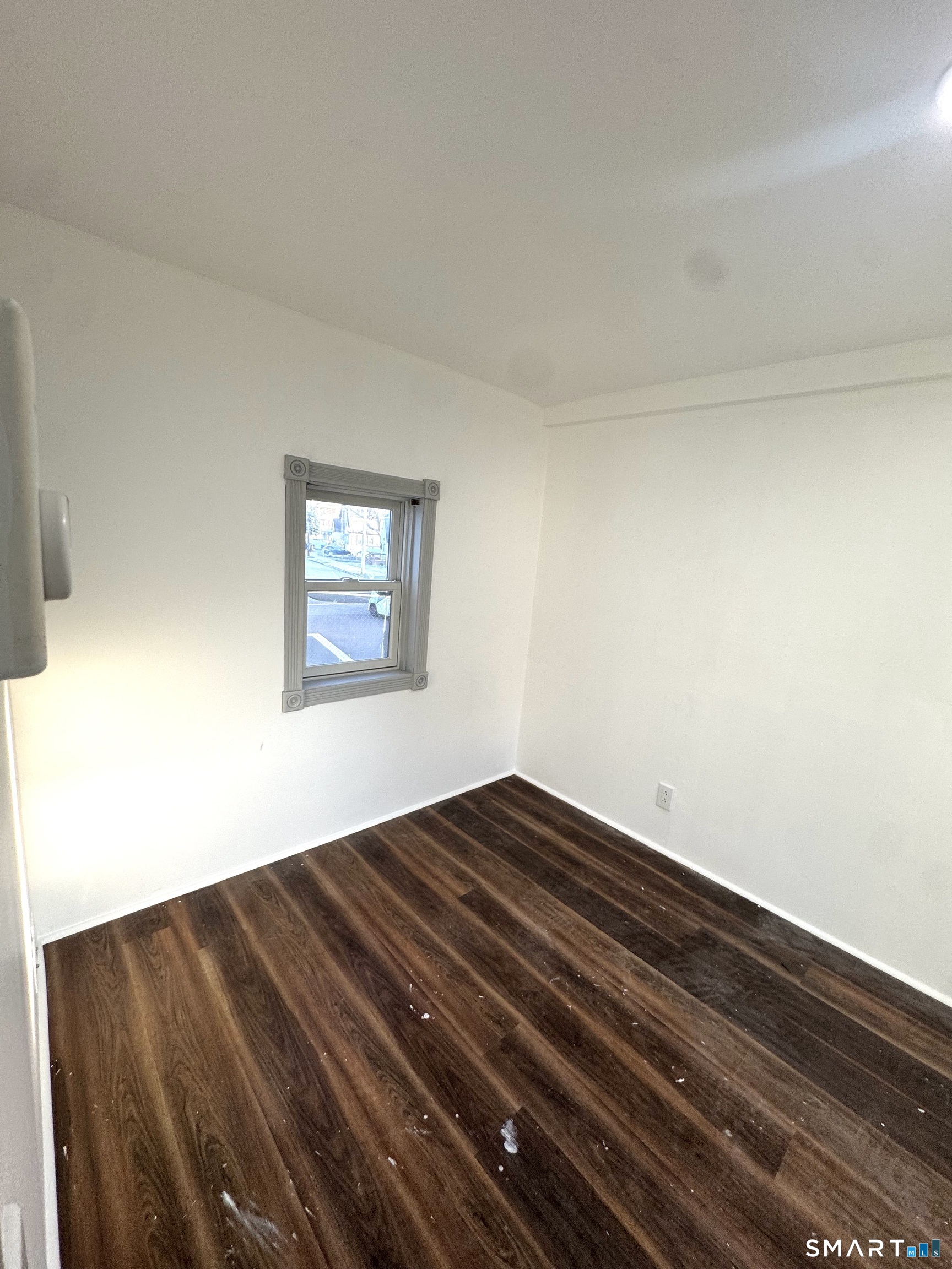 329 Amsterdam Avenue Bridgeport, CT 06606 - Photo 10 of 33