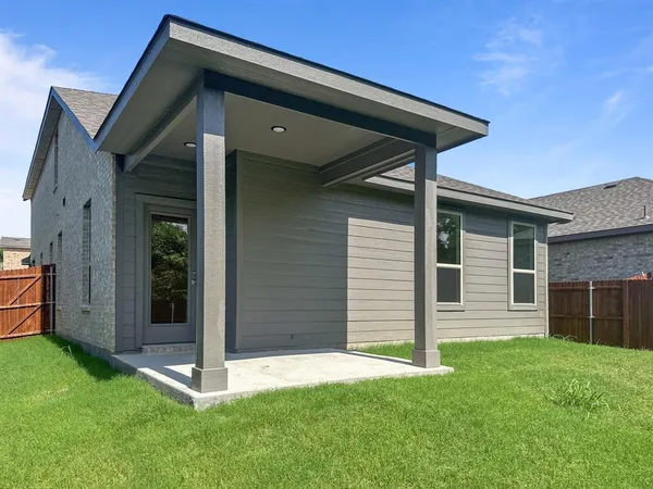 $2,595 | 1908 Iris Road, Melissa, TX 75454