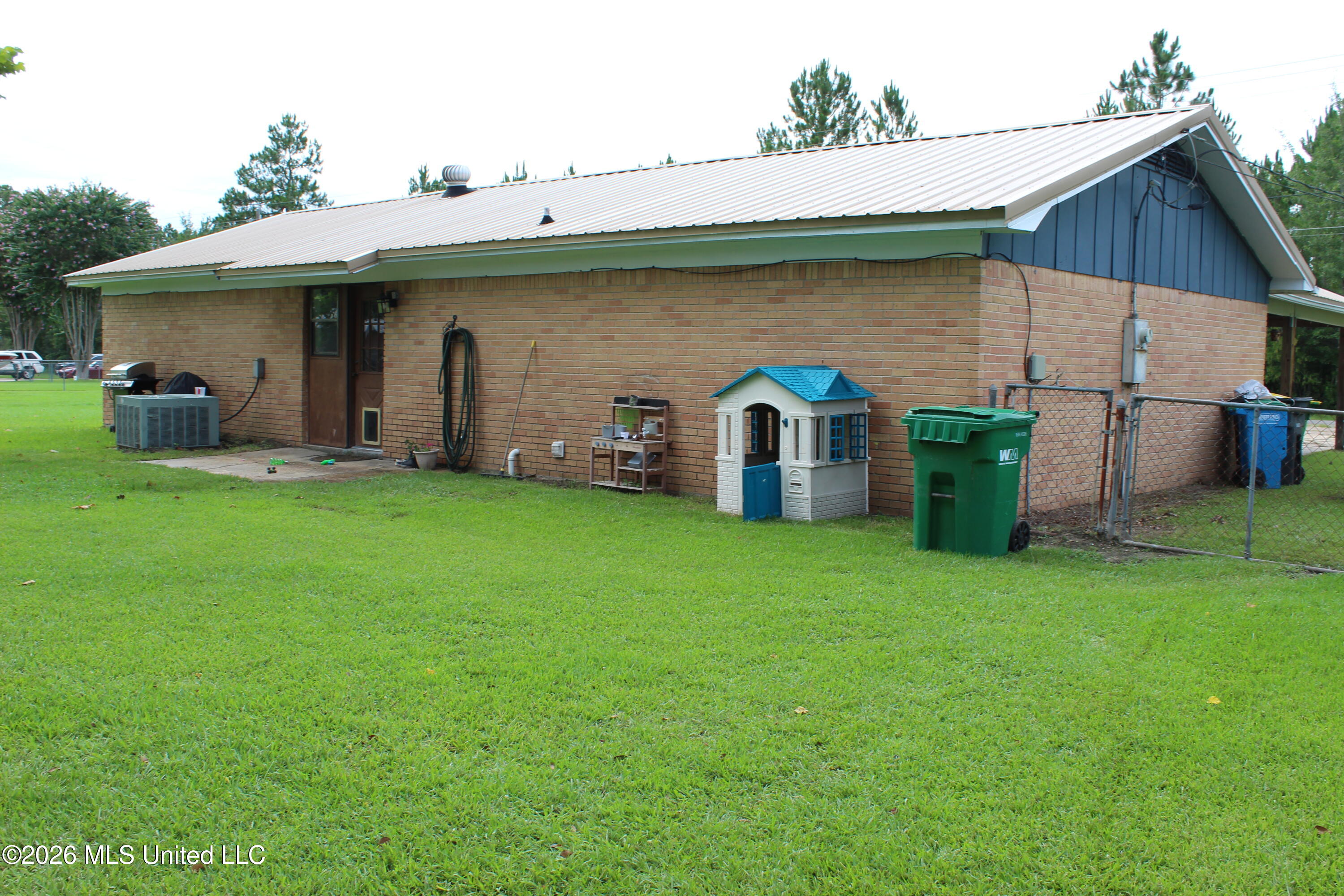 8517 Greenfields Road Moss Point, MS 39562 - Photo 21 of 53 IMG_1250