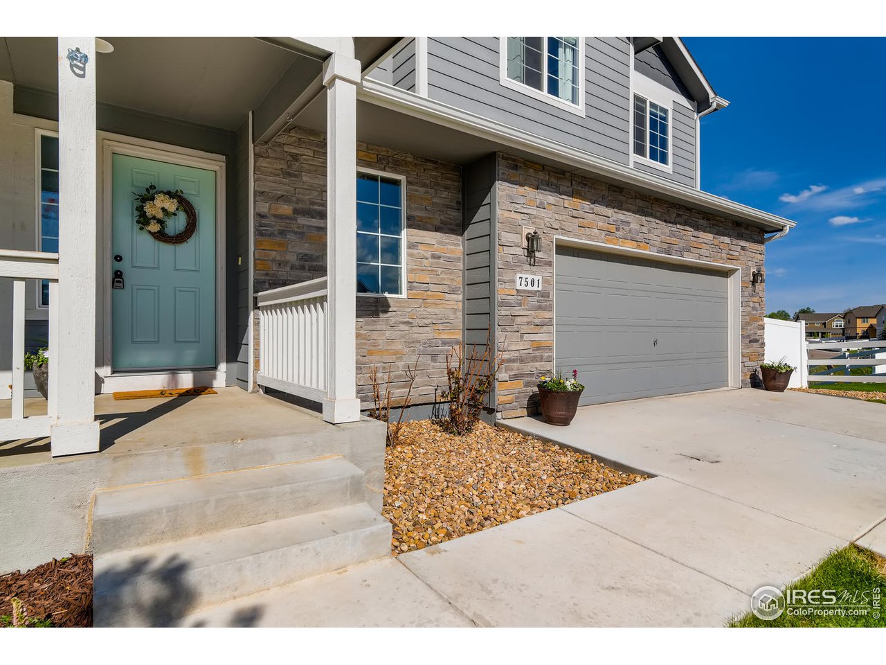 7501 21st Street Greeley, CO 80634 - Photo 6 of 27 a view of entryway of a house