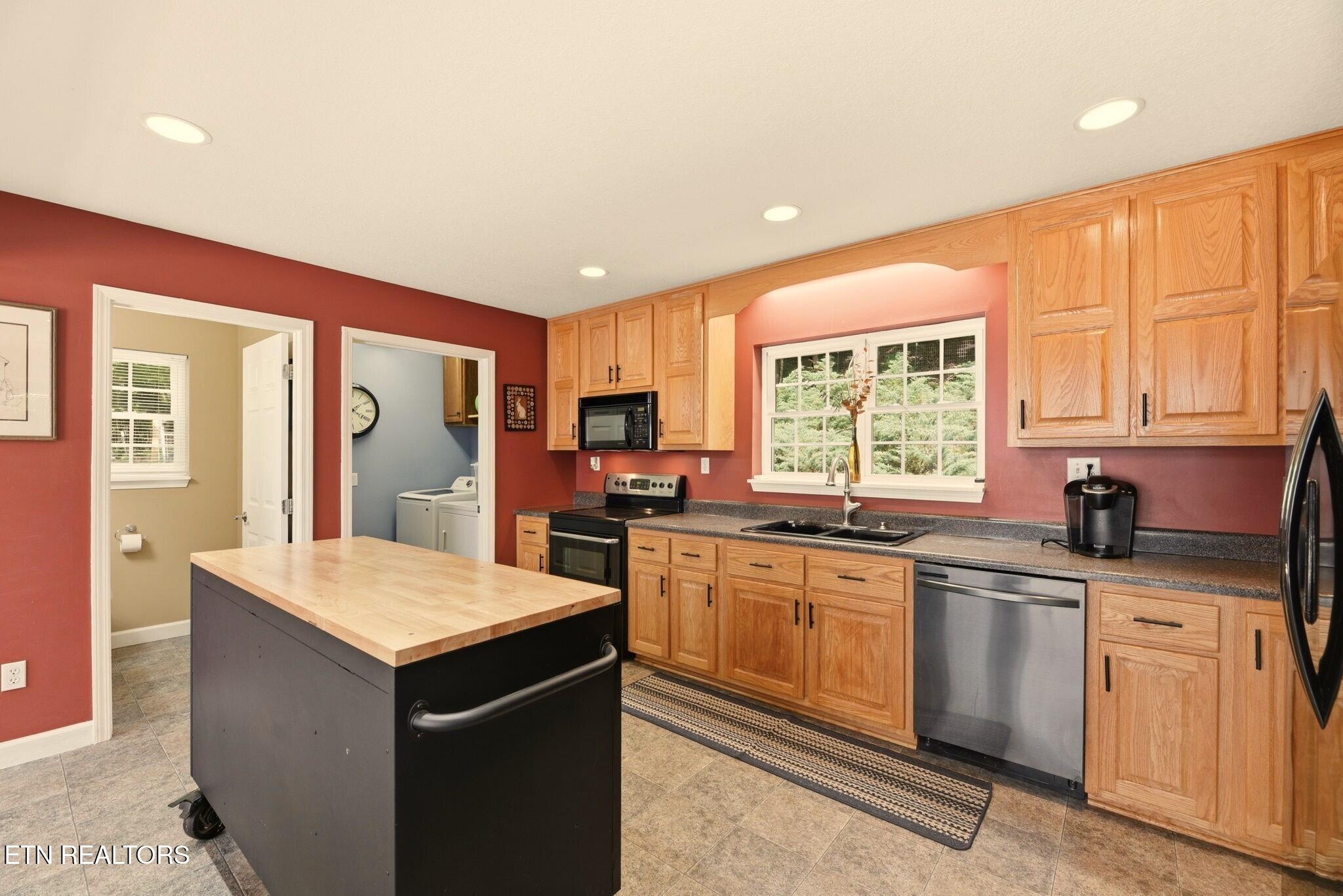 281 Lone Mountain Road Andersonville, TN 37705 - Photo 10 of 46 10-web-or-mls-DSC_5200