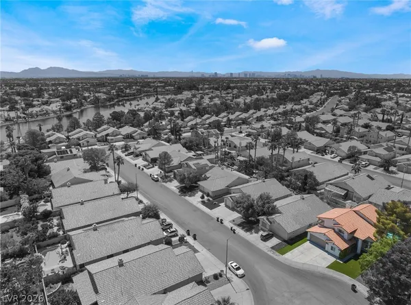 $3,995 | 8429 Honeywood Circle, Las Vegas, NV 89128