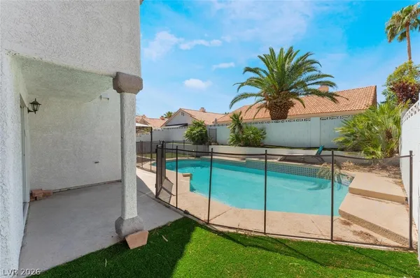 $3,995 | 8429 Honeywood Circle, Las Vegas, NV 89128