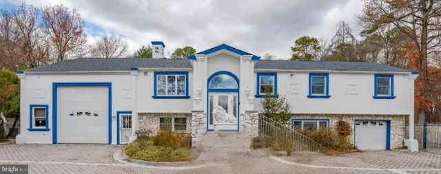 a house view with a outdoor space