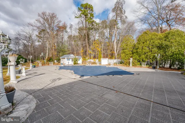 $699,999 | 953 Chestnut Avenue, Woodbury, NJ 08097