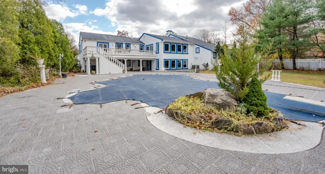 $699,999 | 953 Chestnut Avenue, Woodbury, NJ 08097