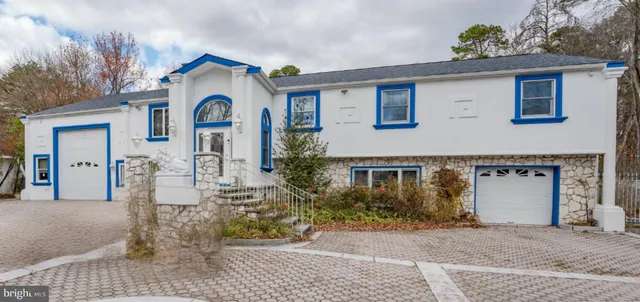 $699,999 | 953 Chestnut Avenue, Woodbury, NJ 08097