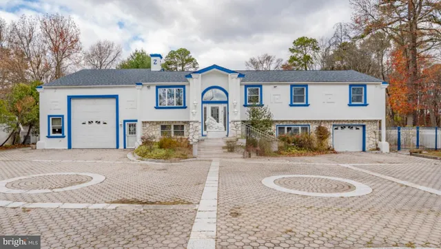 $699,999 | 953 Chestnut Avenue, Woodbury, NJ 08097