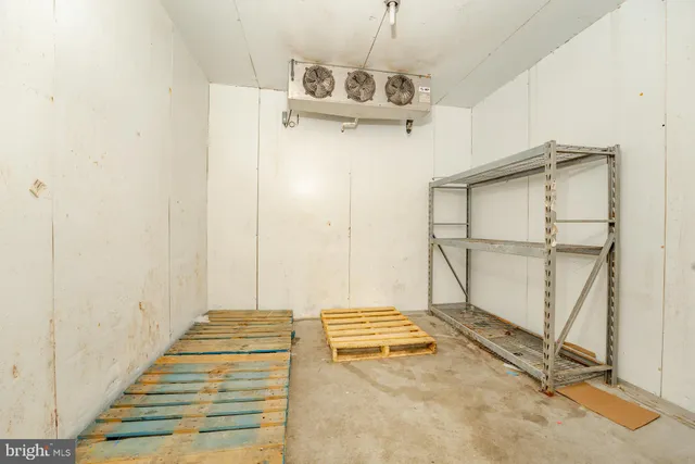 $699,999 | 953 Chestnut Avenue, Woodbury, NJ 08097