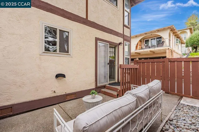 $818,000 | 2022 Ascot Drive, Moraga, CA 94556