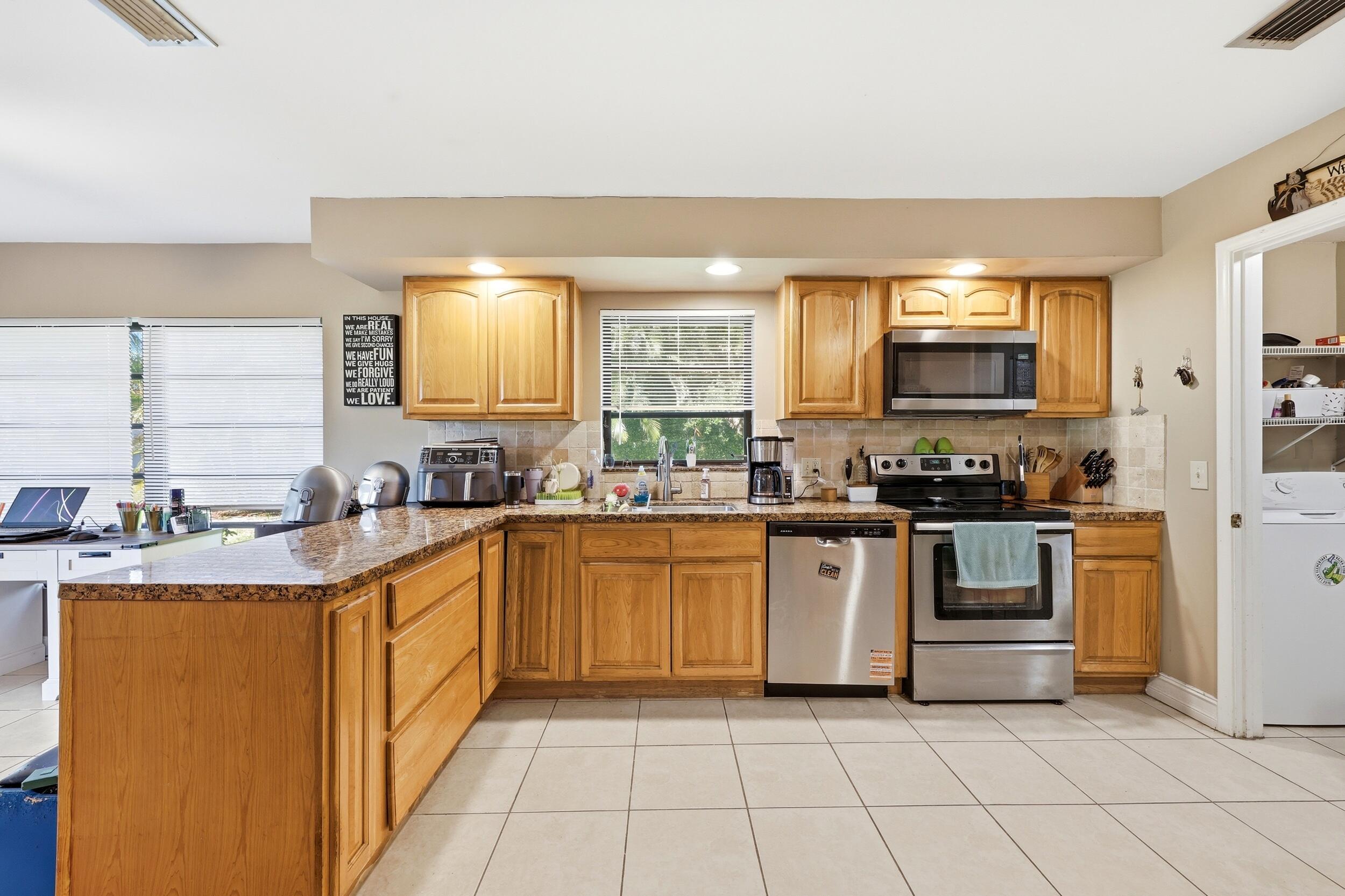 5141 Northwest 3rd Terrace Boca Raton, FL 33487 - Photo 8 of 36 10_453a6584