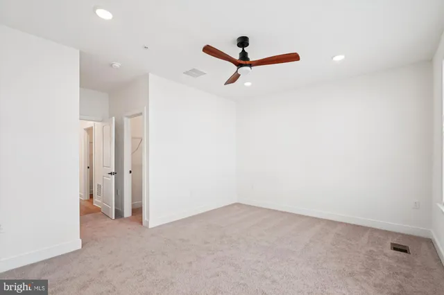 $3,295 | 19820 Lavender Dust Square, Ashburn, VA 20147