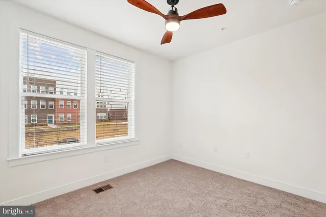 $3,295 | 19820 Lavender Dust Square, Ashburn, VA 20147