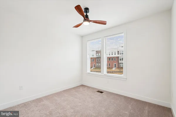 $3,295 | 19820 Lavender Dust Square, Ashburn, VA 20147
