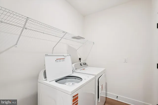 $3,295 | 19820 Lavender Dust Square, Ashburn, VA 20147