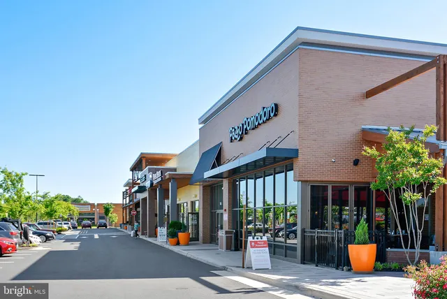 $3,295 | 19820 Lavender Dust Square, Ashburn, VA 20147