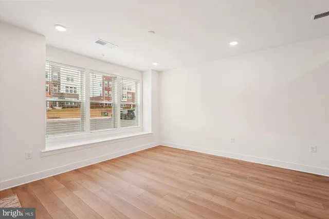 $3,295 | 19820 Lavender Dust Square, Ashburn, VA 20147