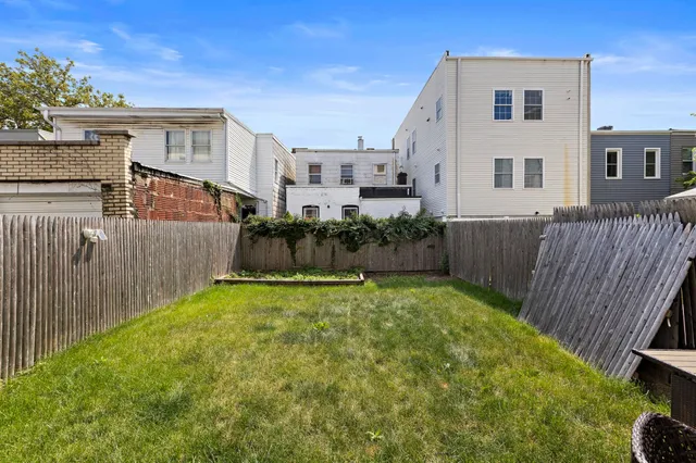 $3,200 | 71 Beacon Avenue, Unit 1, Jersey City, NJ 07306