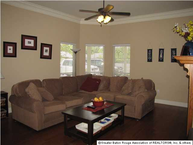 4635 Boulevard Acadien Addis, LA 70710 - Photo 4 of 17 Gallery Image 4