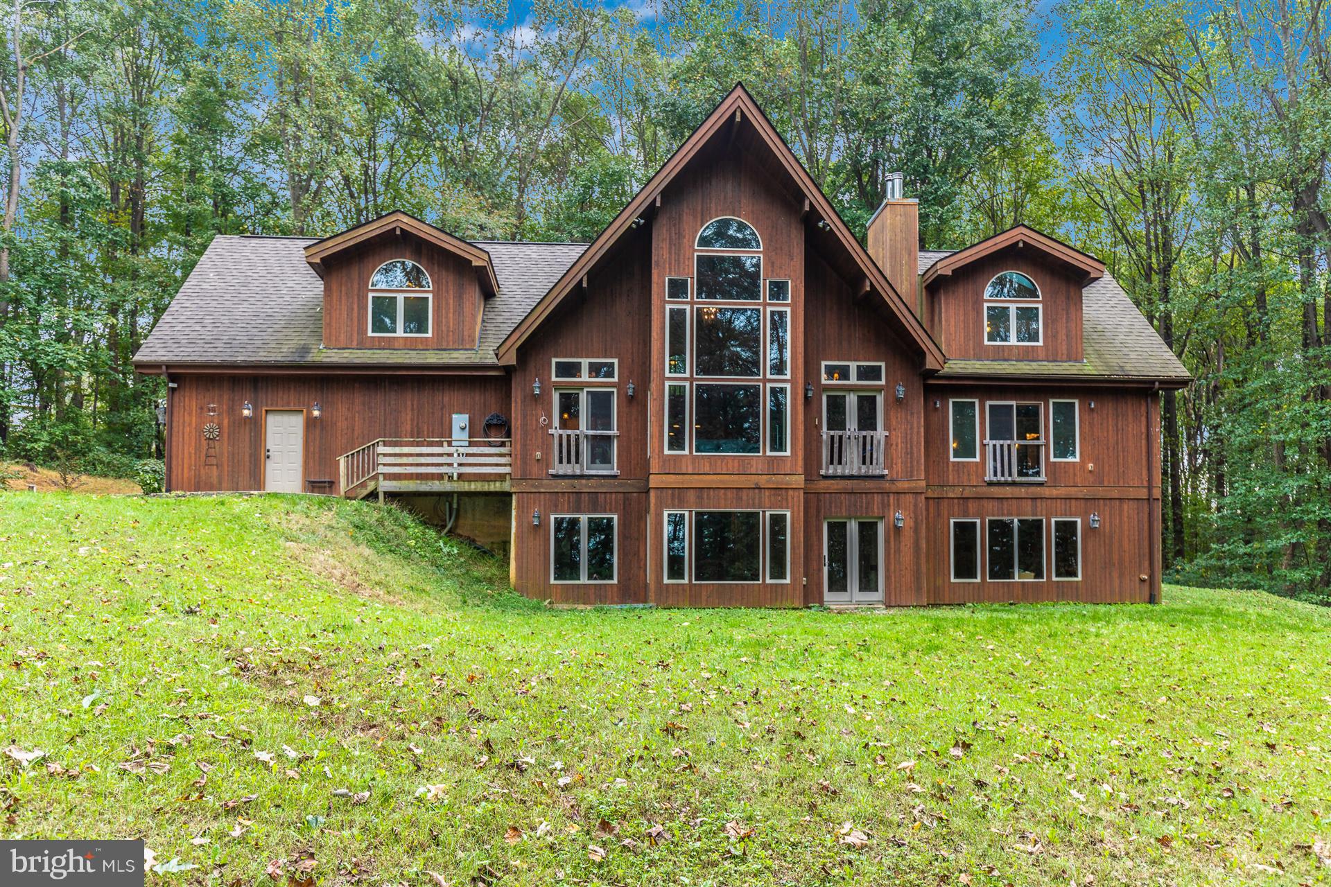 914 Trevanion Road Union Bridge, MD 21791 - Photo 10 of 54 Lindal Cedar Post & Beam Home.
