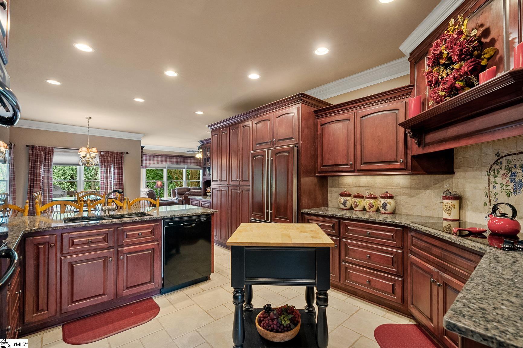 208 Riverstone Way Greer, SC 29651 - Photo 9 of 50