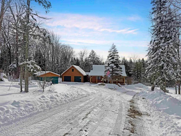 $798,000 | 619 Stratton Arlington Road, Stratton, VT 05360