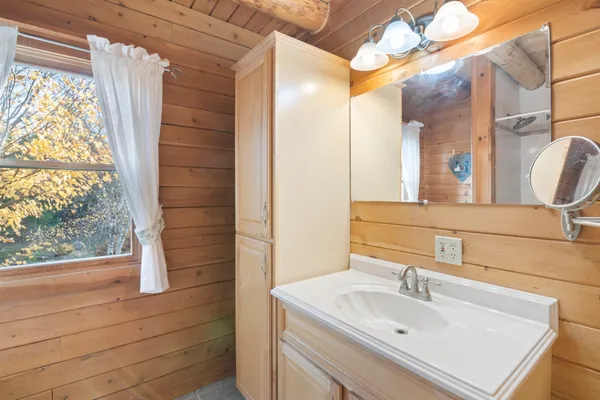 $798,000 | 619 Stratton Arlington Road, Stratton, VT 05360