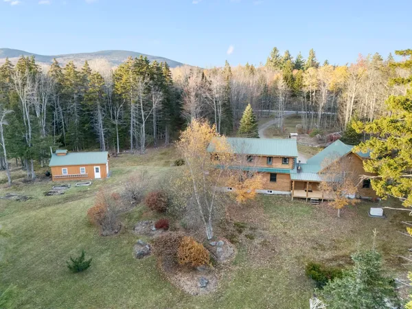 $798,000 | 619 Stratton Arlington Road, Stratton, VT 05360