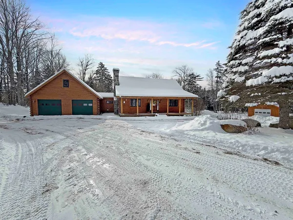$798,000 | 619 Stratton Arlington Road, Stratton, VT 05360