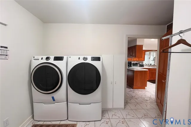 $950,000 | 77 Gloucester Court, Troutville, VA 24175