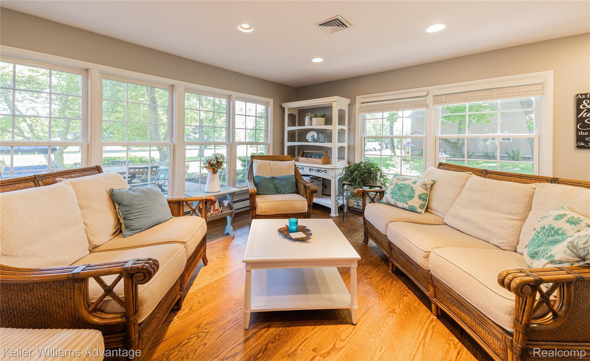 26850 Halsted Road Farmington, MI 48331 - Photo 41 of 75 DEAN _ Farmington Hills-40.jpg