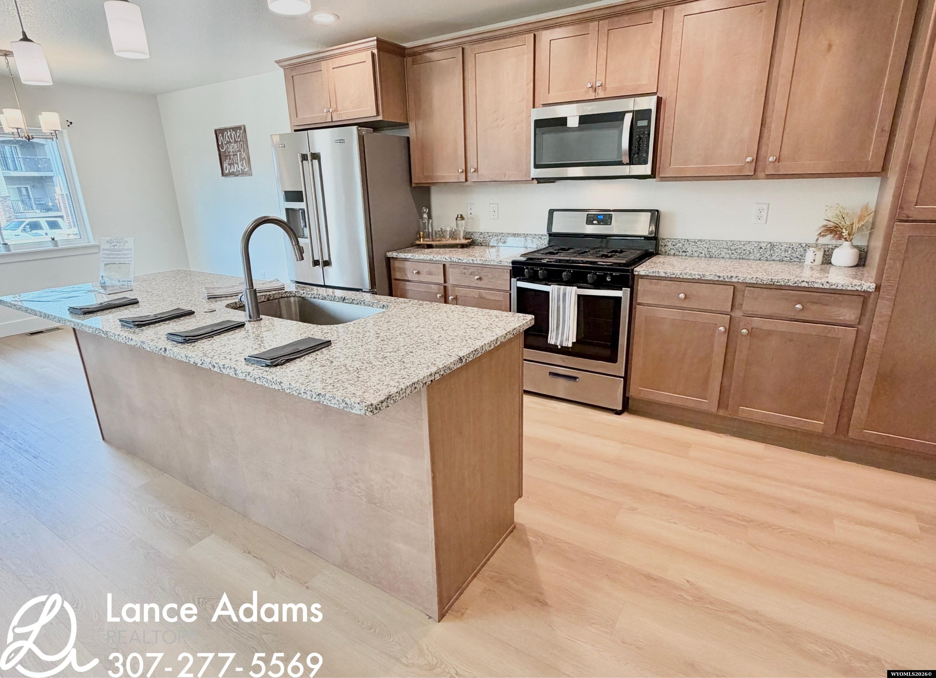 832 Cheney Loop Casper, WY 82609 - Photo 5 of 27 Gallery Image 5