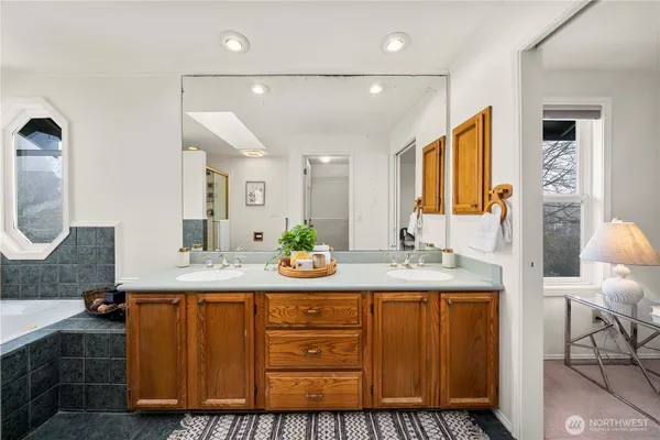 $849,950 | 29652 61st Avenue South, Auburn, WA 98001