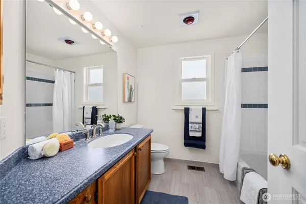 $849,950 | 29652 61st Avenue South, Auburn, WA 98001