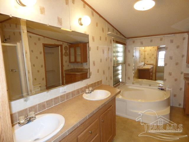 4830 Griffith Road Holt, FL 32564 - Photo 11 of 26 Gallery Image 11