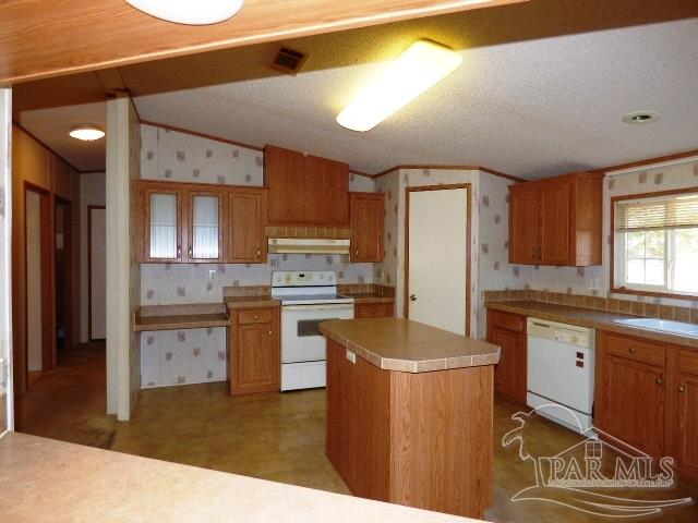 4830 Griffith Road Holt, FL 32564 - Photo 8 of 26 Gallery Image 8