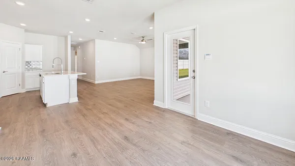 $266,500 | 103 Acadian Falls Drive, Broussard, LA 70518