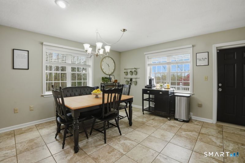 408 Maromas Road Middletown, CT 06457 - Photo 18 of 34