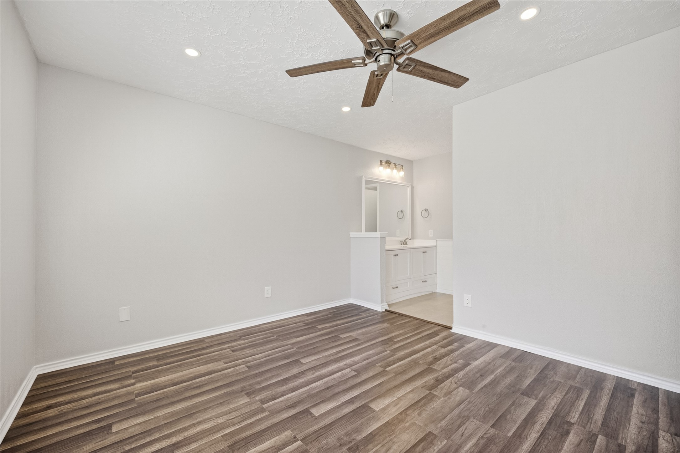 4714 Bridgeview Lane Spring, TX 77388 - Photo 16 of 19