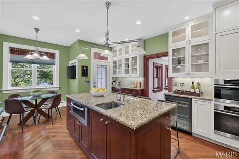 $1,075,000 | 5095 Westminster Place, St. Louis, MO 63108
