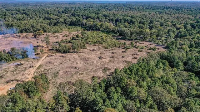 $1,400,000 | 7040 Greenwood Road, Shreveport, LA 71119